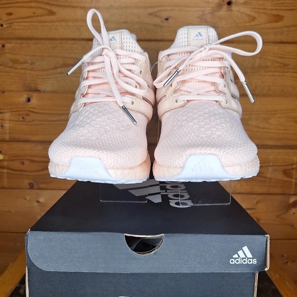 ❤️ NWBOX ADIDAS ULTRABOOST W Pink Tint super- comfy running Size 7